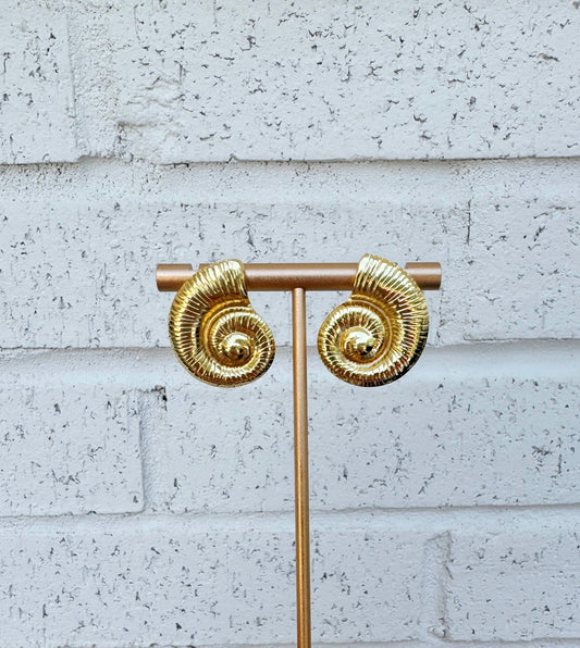 Ava Mini Shell Earrings