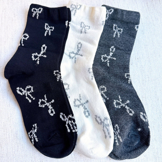 Lovely Bows Around Socks